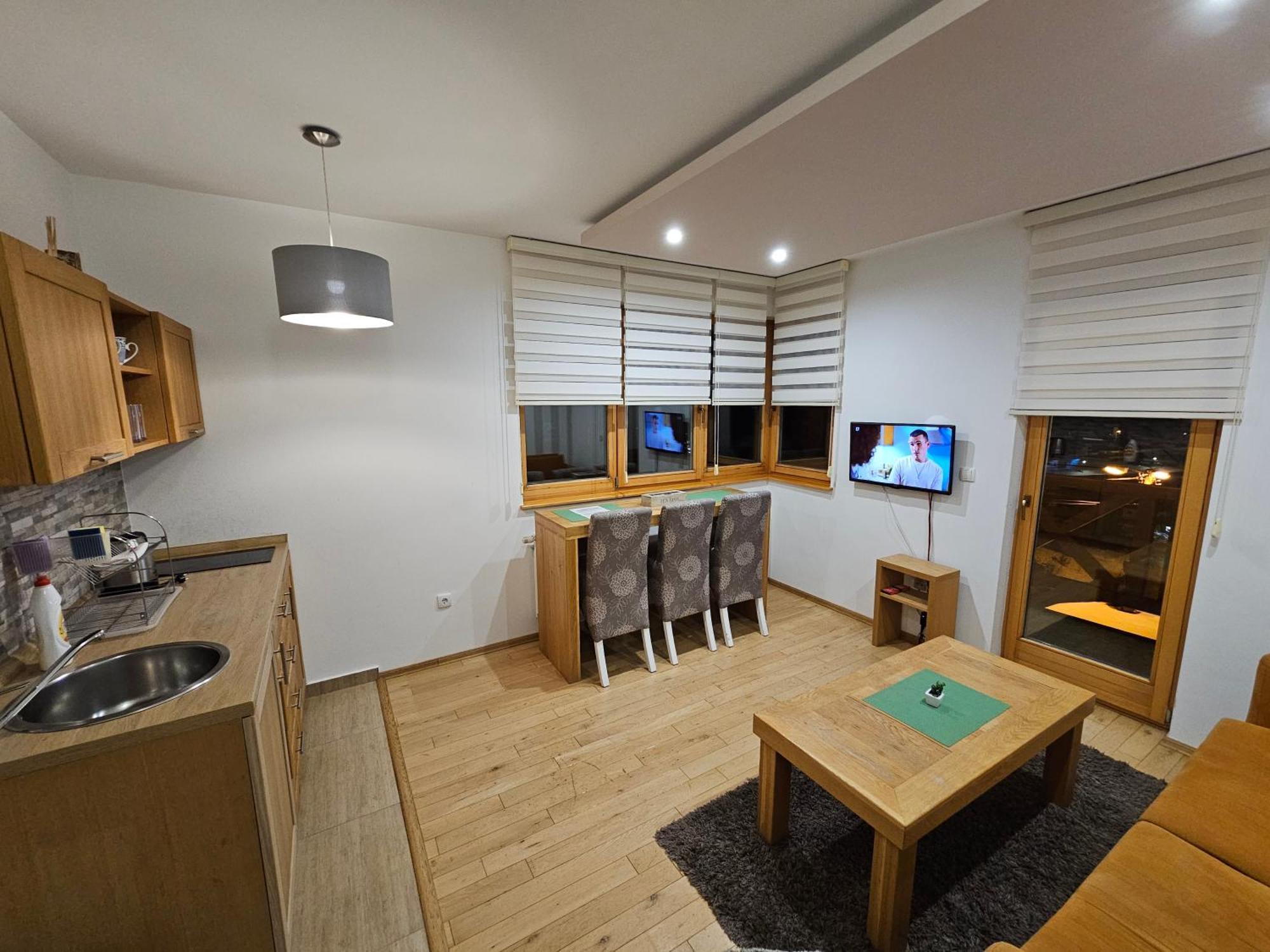 Apartments Rapid ヤホリナ エクステリア 写真